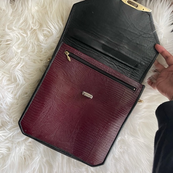 Vintage Real Leather Embossed Messenger Bag Purse - Picture 2 of 11